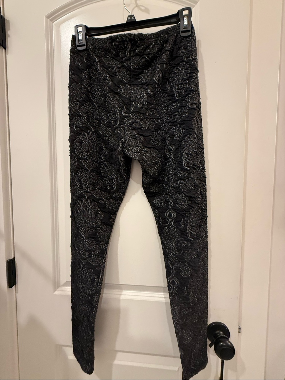 Patchington Black Textured Pattern Leggings